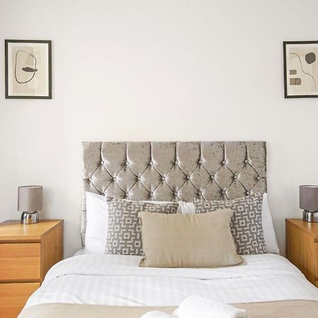 Paddington - 2Br With Balcony - Cityapartmentstay Londen Buitenkant foto