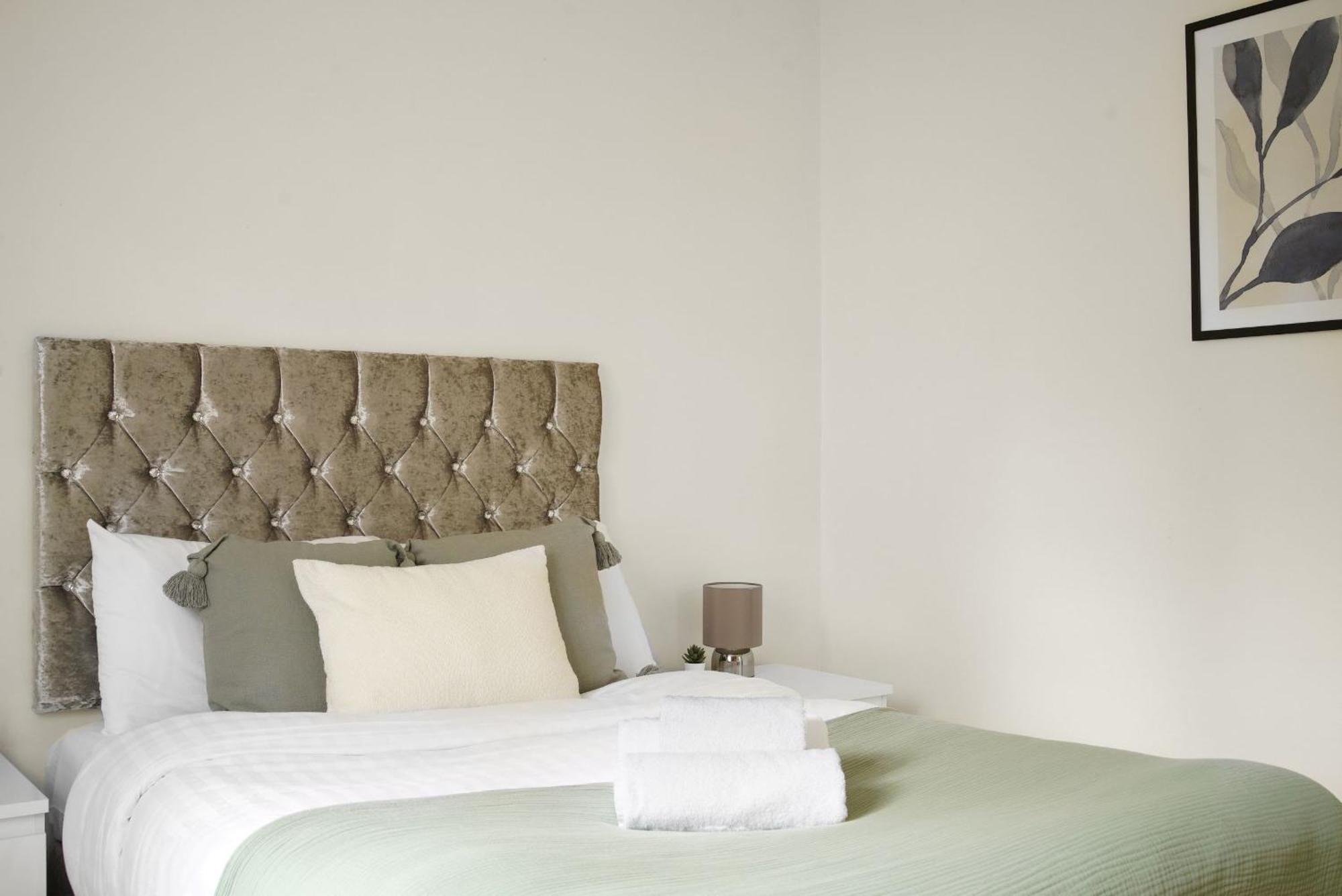 Paddington - 2Br With Balcony - Cityapartmentstay Londen Buitenkant foto