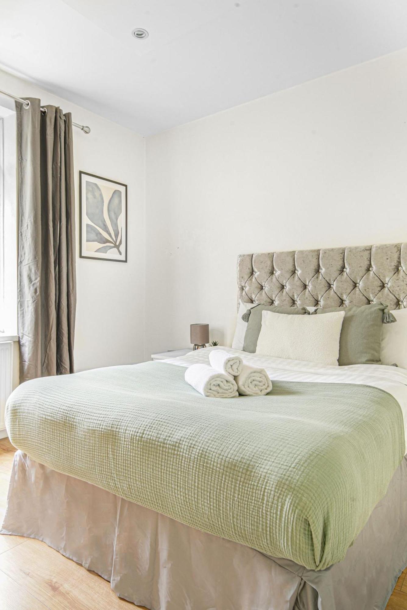 Paddington - 2Br With Balcony - Cityapartmentstay Londen Buitenkant foto
